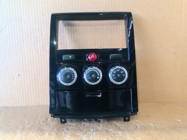 デリカＤ5 LDA-CV1W オーディオパネル 8002A646ZZ