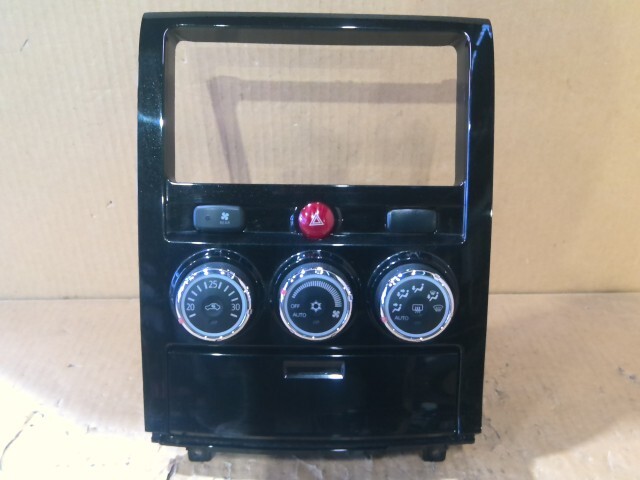 デリカＤ5 LDA-CV1W オーディオパネル 8002A646ZZ