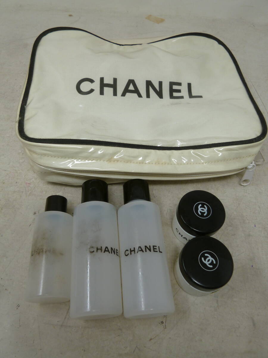 中古 CHANEL シャネル トラベルセット 容器/ポーチのみ [M-258] 送料無料(北海道・沖縄・離島・佐川急便中継料金がかかる地域は除く)