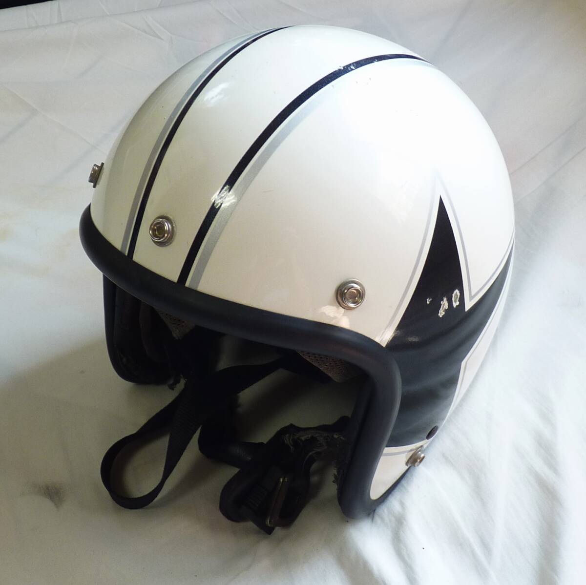 「ジェット型ヘルメット」難あり