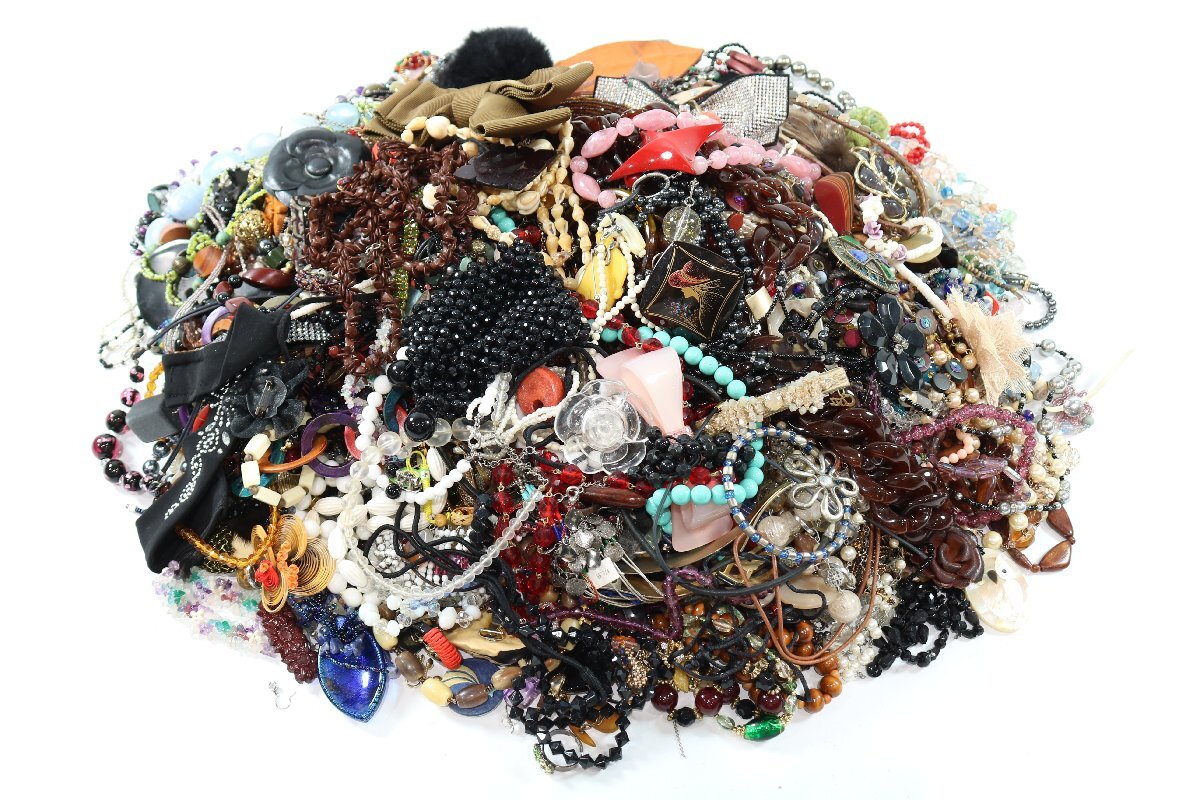 【総重量約8.7kg】ネックレス ブローチ ブレスレット イヤリング ピアス リング 等 アクセサリー イミテーション 大量まとめ 7088-HM