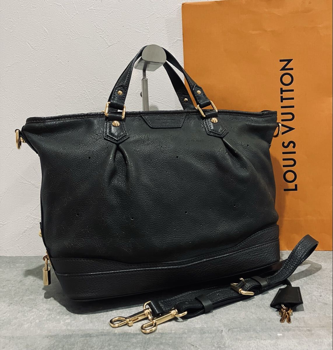 LOUIS VUITTON 極上美品 モノグラム マヒナ レザー 2way バッグ ルイ・ヴィトン ステラPM バック 付属品あり！