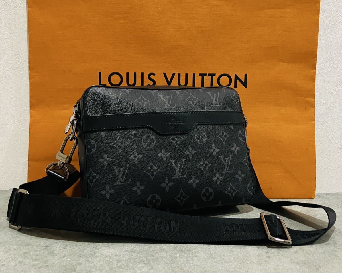 LOUIS VUITTON 未使用 モノグラム エクリプス レザー ブラック バッグ ルイ・ヴィトン トリオ メッセンジャー 黒 ショルダー バック