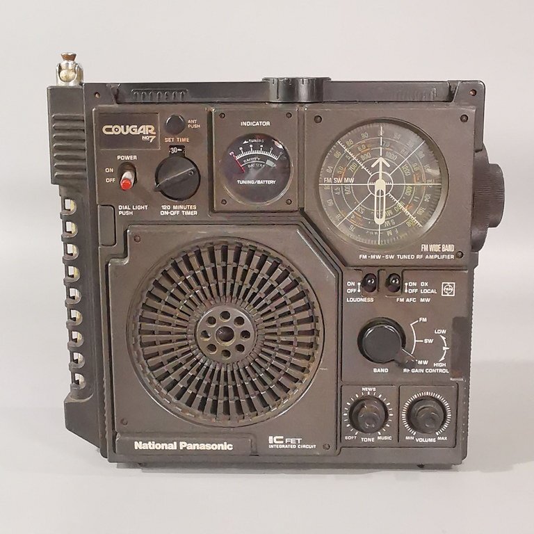National Panasonic ナショナルパナソニック 3バンドラジオ COUGAR 7 RF-877 現状品 Z8807
