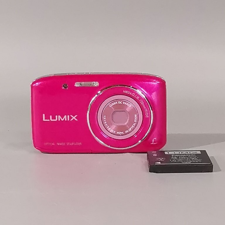 美品 動作品 Panasonic LUMIX DMC-S2 ピンク パナソニック ルミックス コンパクトデジタルカメラ Z8806