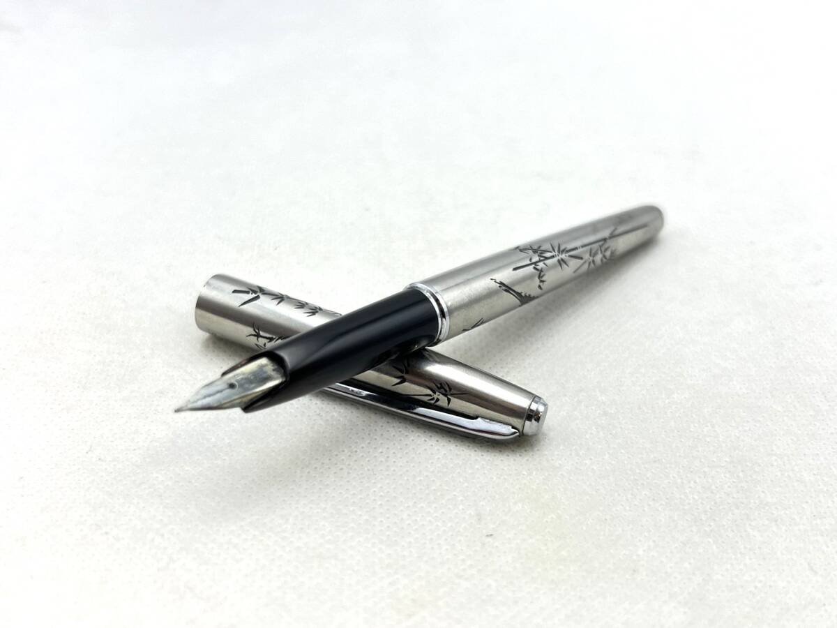 Y3701★ 万年筆 PLATINUM プラチナ 18K WG ホワイトゴールド 細字 筆記未確認 シルバーカラー 鳥 笹 文房具 筆記用具 ヴィンテージ 当時物