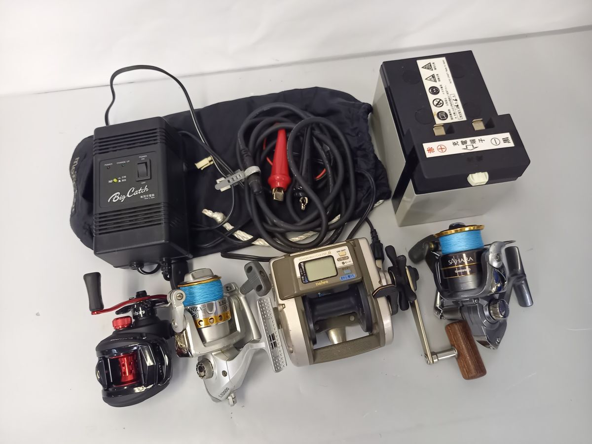 J034-Y25-8232 釣具 リール 電動リール バッテリー まとめ 通電動作未確認 現状品④