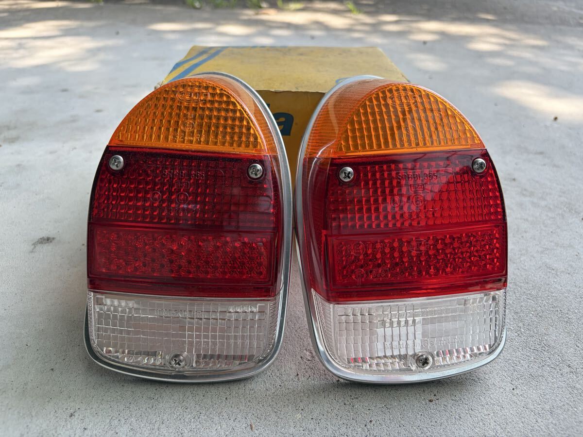 空冷　VW ビートル　テールライト　アイロンテール　68-73年　オレンジ　本国仕様　オリジナル　ペア　箱入りのNOSコンディション