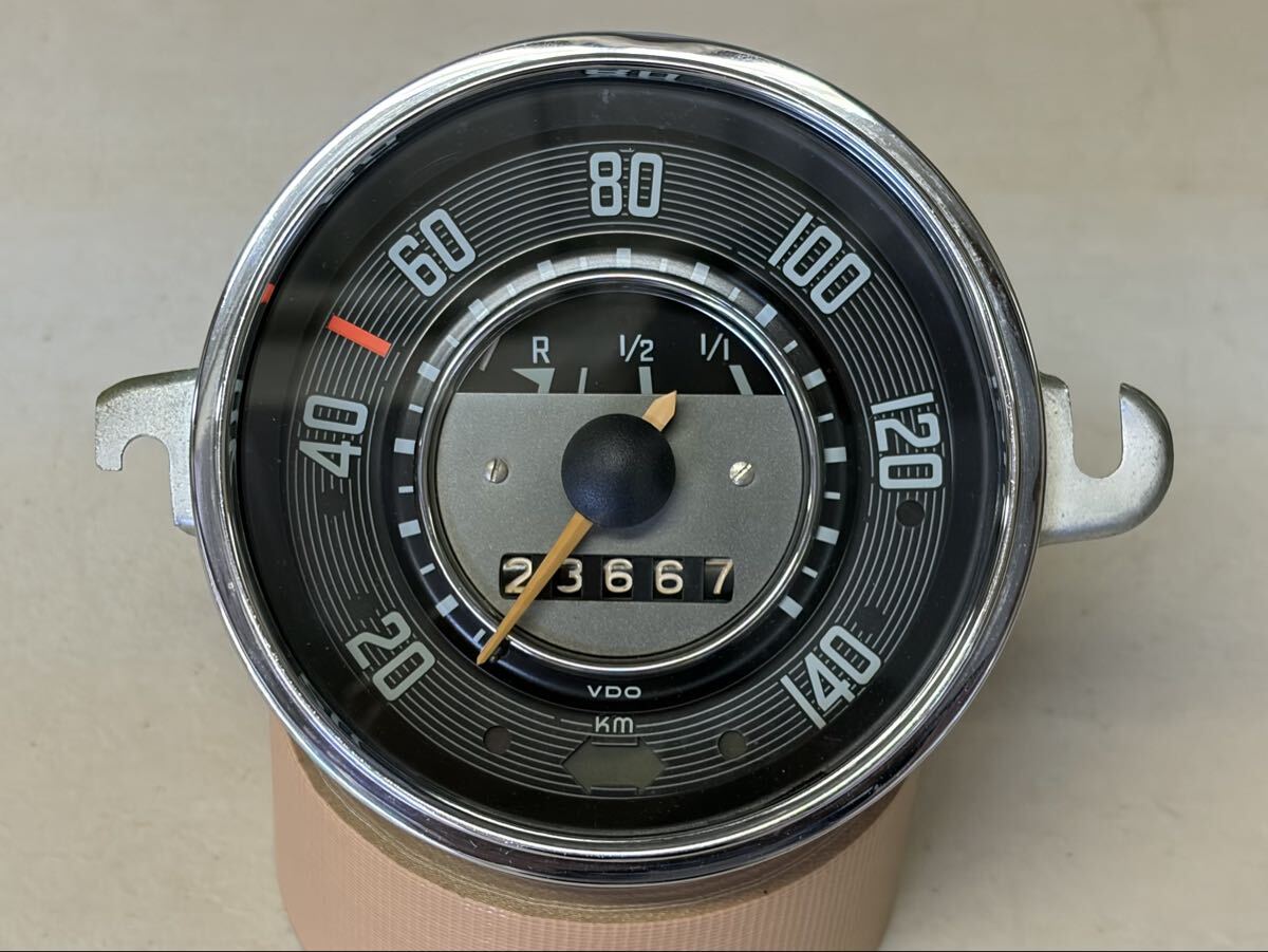 空冷　VW ビートル　スピードメーター　VDO Km表示　3.68 貴重な68年モデル　ユーズドコンディション