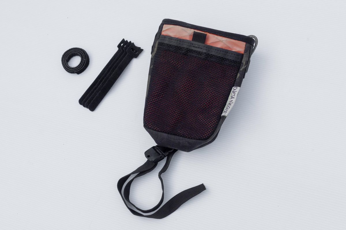 ★★★中古良品★OBEJA NEGRAオベハネグラ★ハンドルバーバッグ★Chuckbucket Handlebar Snack Bag★X-pac×マルチカモ★★★