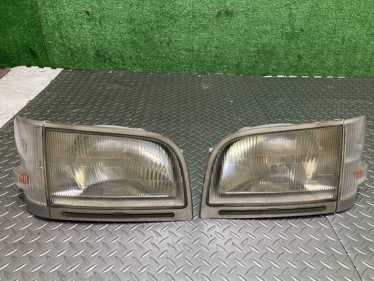 ダイハツ ハイゼット LE-S200P EF-VE ヘッドライト コーナーランプ 左右セット ヘッドランプ ハロゲン コイト 110-51624 212-51624 管36286