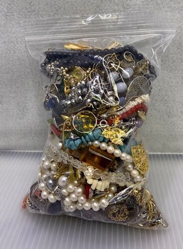 イミテーションアクセサリー大量まとめ売り◆ジャンク品※詳細不明
