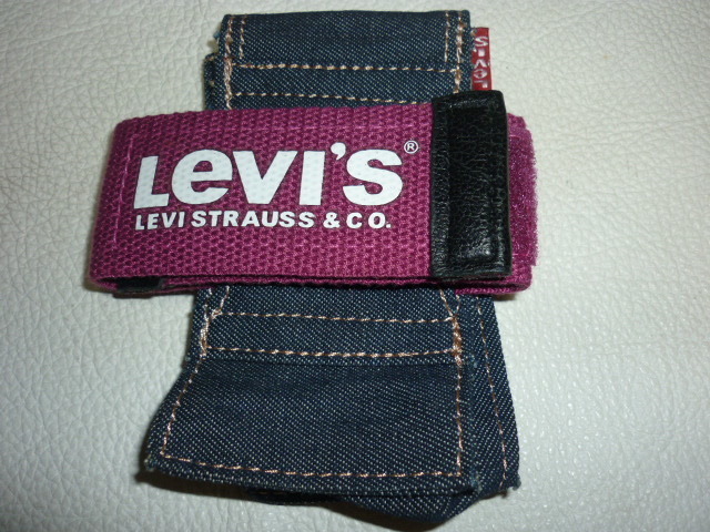 ■非売品 未使用 2005年頃！Levi's(リーバイス) LEVI STRAUSS & CO. アーム ポーチ 腕用ポーチ「赤タブ/リベット/アーキュエットステッチ」