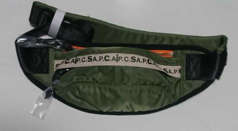 sacai APC banana jackle KAKI ヒップバッグ ウエストバッグ ボディバッグ 