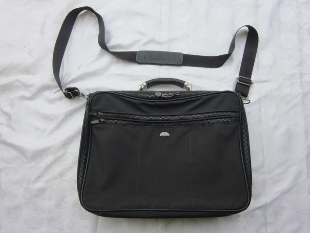 ★samsonite 　　USA ビジネス　２WAYバッグ　　　グレー　　美品