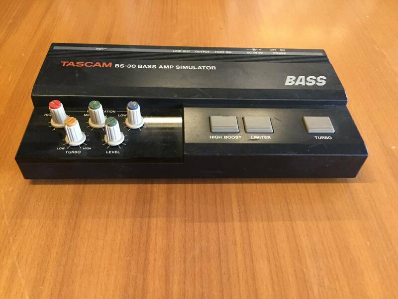 TASCAM BASS AMP SIMULATOR BS-30