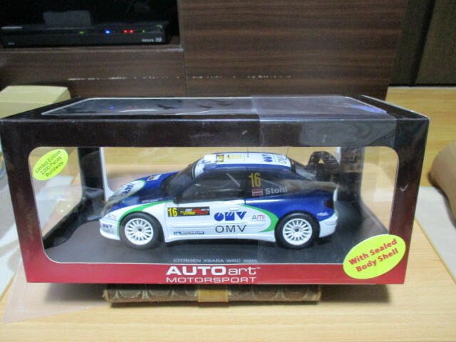 オートアート製 1/18 「 シトロエン クサラ WRC 2005 」 白/青 ・送料 ゆうパック80サイズ（着払い発送）