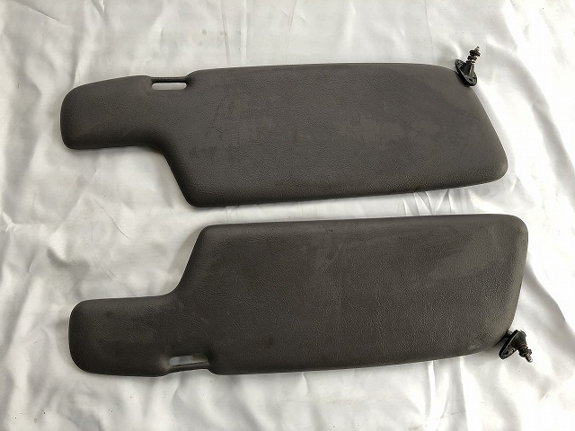 ポルシェ純正　サンバイザー左右　グレー　中古