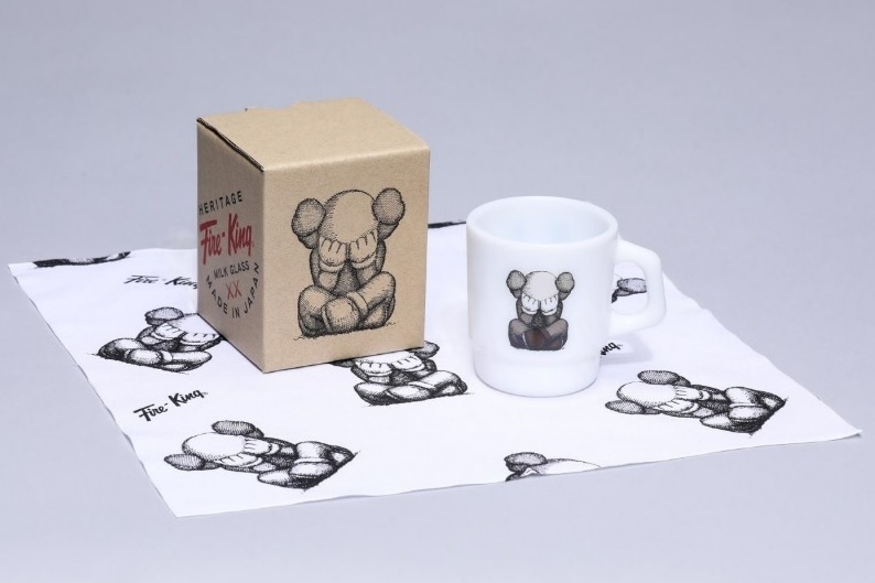 KAWS TOKYO FIRST Fire King stacking mug スタッキング マグ COMPANION RESTING PLACE GONE SPACE SEPARATED コップ