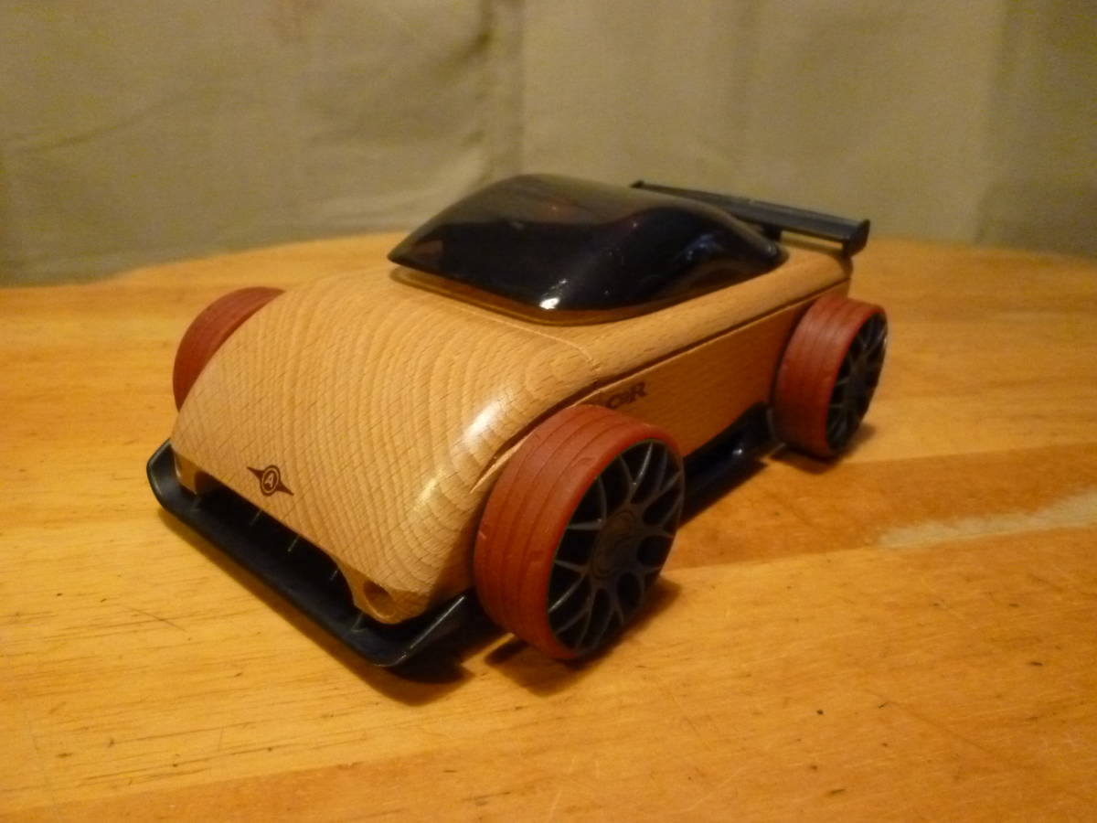 オートモブロックス　木製の車 CALELLO　大