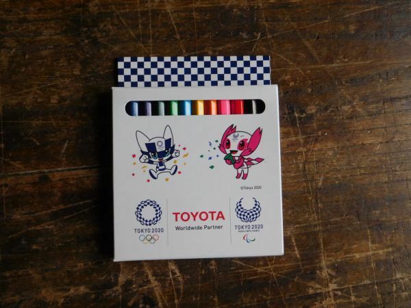 2020 東京オリンピック　記念　色鉛筆　トヨタ自動車　未使用　9X9CM 12色　L9CM