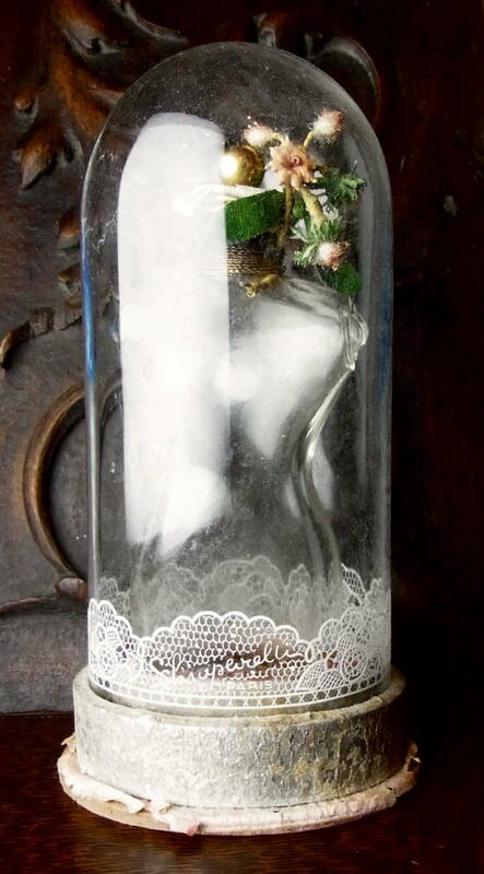美 1930' エルザ・スキャパレリ 香水瓶 Shocking de Schiaparelli ショッキング トルソー型のボトル ガラスドーム付き 布花