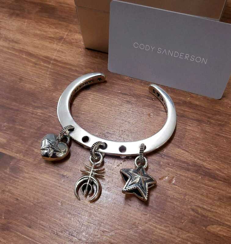美品☆コディサンダーソン CODY SANDERSON バングル Lucky charm bracelet All 3 charms L シルバー ブレスレット 星 スター ハート