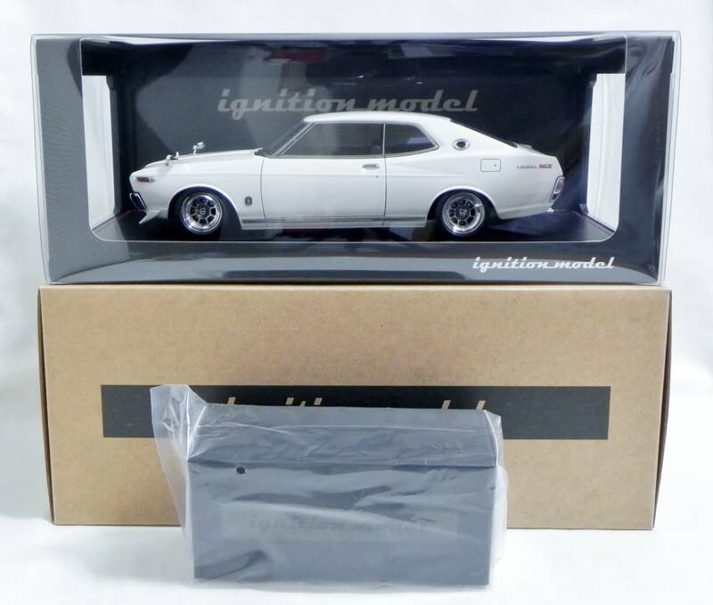 IG 2403 1/18 Nissan Laurel 2000SGX (C130) White With Engine WEB限定 L28改 エンジン付き ブタケツ ローレル ハヤシストリート 