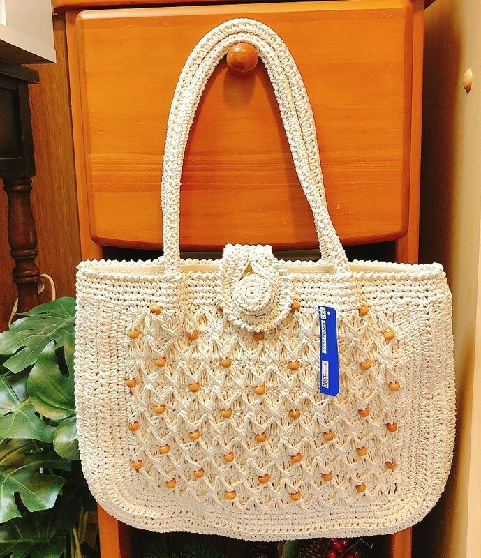 ☆【レディース手提げバッグ】白の編み鞄 /ファッション /オシャレな飾り編みバック