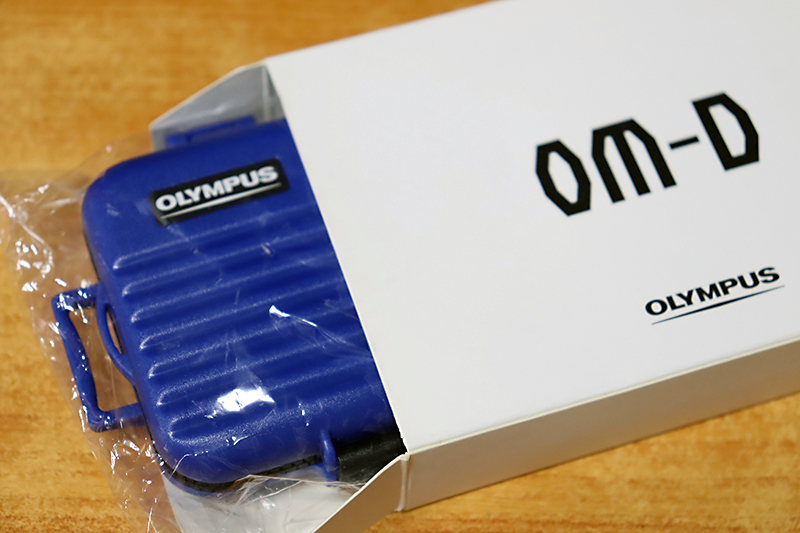 ★ オリンパス OLYMPUS ロゴ入り microSD/SDカード メディアケース 新品 未使用 R00009