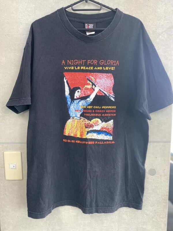 90'S 当時物レッドホットチリペッパーズ　ニールヤングTシャツ　ヴィンテージ　サイズL RED HOT CHILI PEPPERS コピーライト　giantタグ