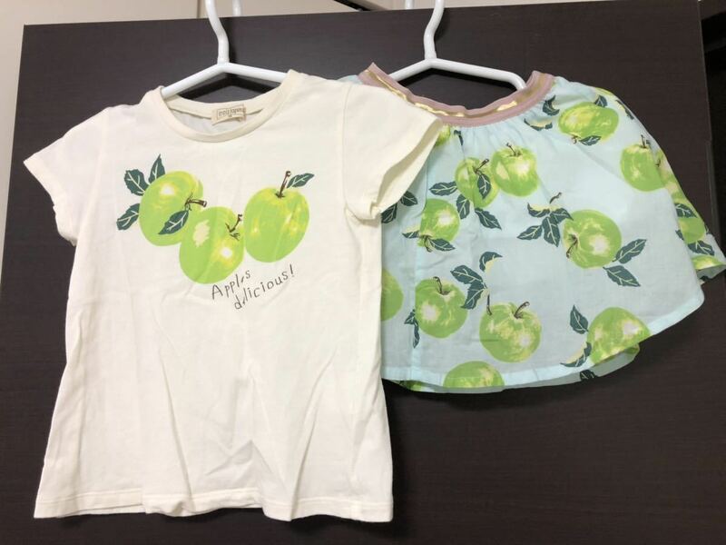 KP ニットプランナー、トロワラパン／上下セットアップ、半袖Tシャツ＆スカート（スカパン・スカッツ）／サイズ110／りんご柄、アップル柄