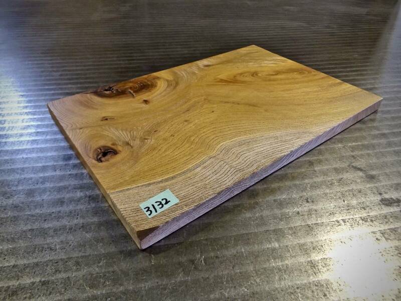 欅 ヒビ有り （300×200×14）mm 1枚　乾燥済み 無垢一枚板 送料無料 [3132] ケヤキ けやき 木材 花台 ササ杢 キヤンプ 道具 まな板 