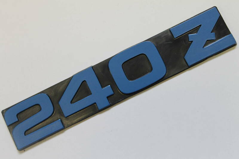 USAエンブレム DATSUN 240Z ブルーペイント 新品 日産 ダットサン US社外 21×114ｍｍ