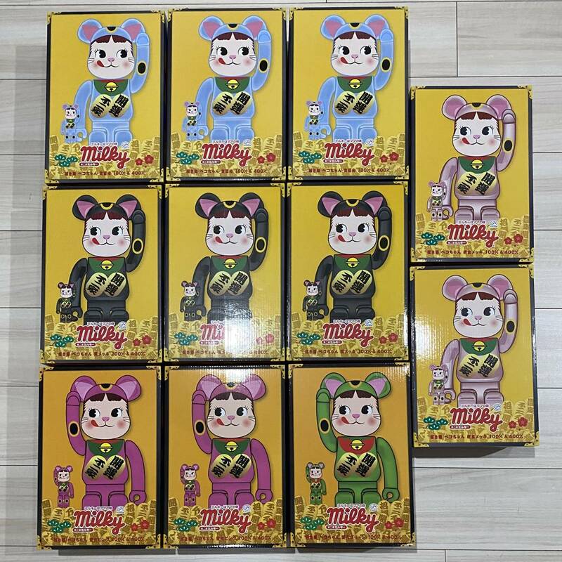 新品未開封 BE@RBRICK ベアブリック 招き猫 ペコちゃん 100% 400% 青蓄光 黒メッキ 桃金メッキ 蛍光グリーン 蛍光ピンク 11体 セット