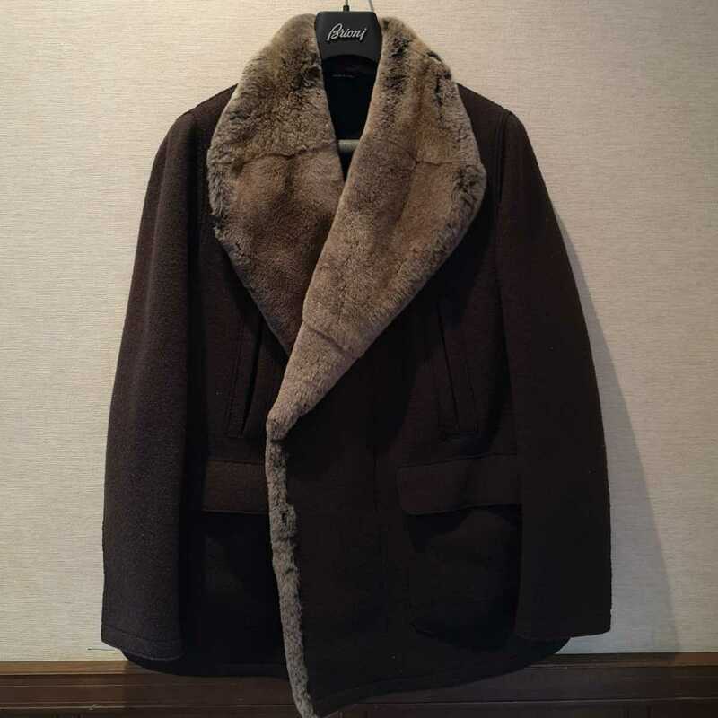 ジョルジオアルマーニ 毛皮のコート ５２