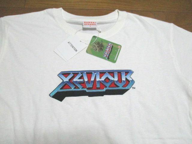 新品　即決価格　ファミコン　ゼビウス　白　ロゴ　Tシャツ　Lサイズ　タイトル　デカロゴ　半袖　シャツ