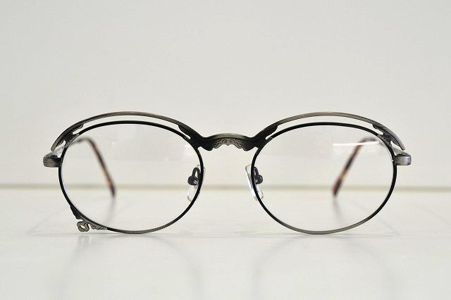 Lunetta BADA　ルネッタ　バダ　ヴィンテージ　メガネフレーム　メタル　彫金　新品未使用１