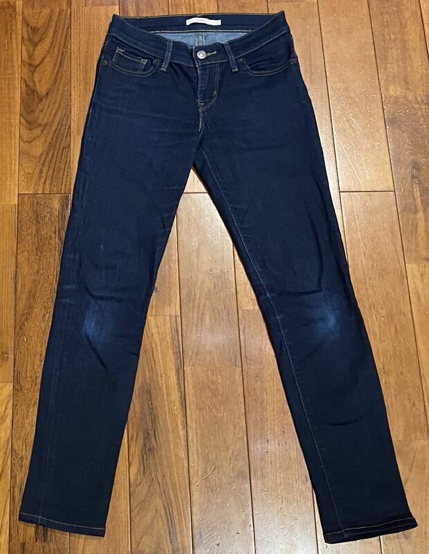 ■Levi's■リーバイスのストレッチスキニーデニム(ジーンズ)■711 SKINNY・W25