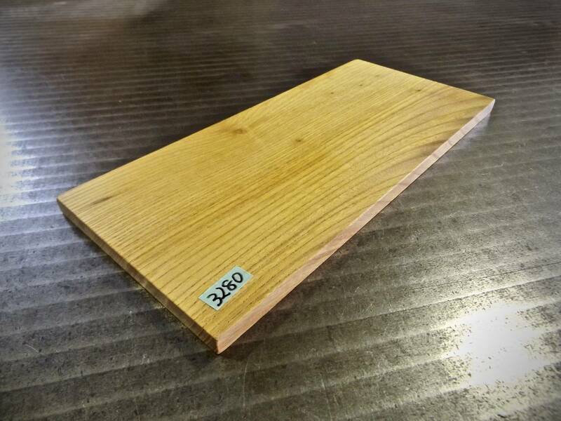 欅 （300×134×11）mm 1枚　乾燥済み 無垢一枚板 送料無料 [3280] ケヤキ けやき 木材 花台 ササ杢 キヤンプ 道具 まな板
