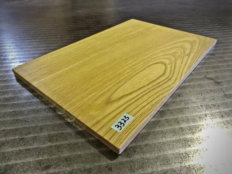 欅 （300×200×10）mm 1枚　乾燥済み 無垢一枚板 送料無料 [3325] ケヤキ けやき 木材 花台 ササ杢 キヤンプ 道具 まな板