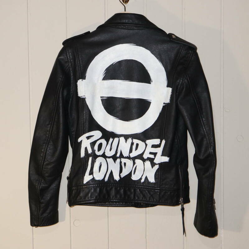 ROUNDEL LONDON　ラウンデル　ロンドン　バックペイント　ライダース　/ レザー　ラウンデルロンドン　地下鉄　London Underground