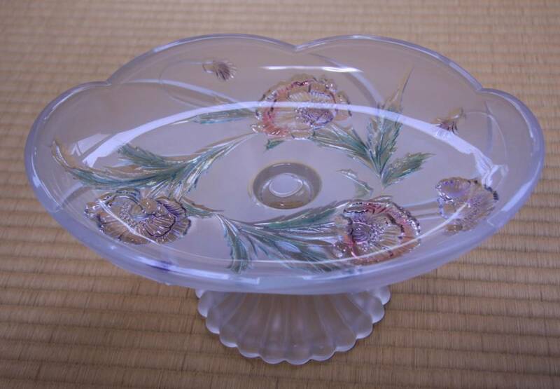 曽我ガラス　ガラス製果物皿　SOGA JARDIN MELLOW FLOWER FOOTED PLATE 11 1/2インチ