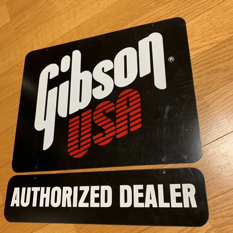 ギブソン　USA セルロイド製　非売品　看板プレート　両面同デザイン　擦れ傷あり　35年前の品です　　楽器　ギターメーカー　GIBSON