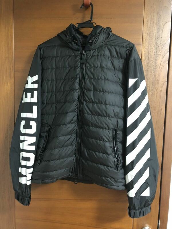 希少　モンクレール　オフホワイト　tablier 1 ナイロン　ダウン　 moncler off-white