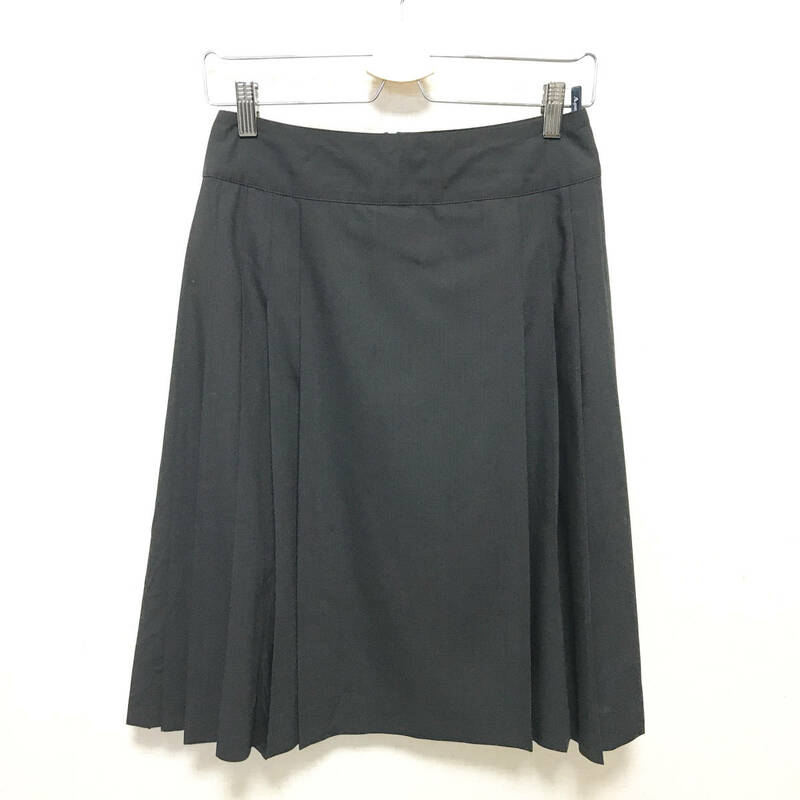 美品 アクアスキュータム スカート ブラック黒 HNA2110-35-S6-M8