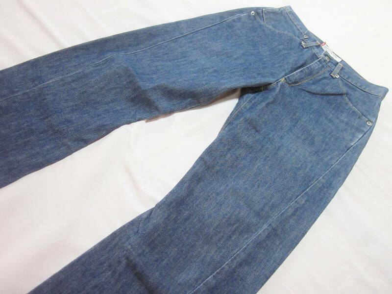 送料無料!!　Levis　リーバイス　ENGINEERED JEANS REGULAR　エンジニア　レギュラー　立体　デニムパンツ　ジーンズ　30　W71CM　日本製