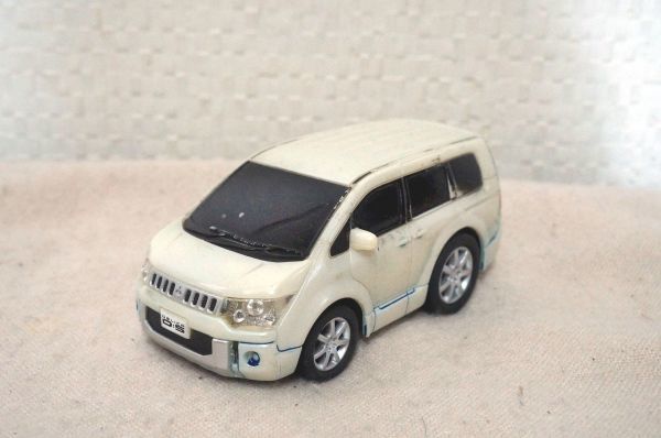 ドライブタウン 三菱 デリカ D:5 プルバックミニカー