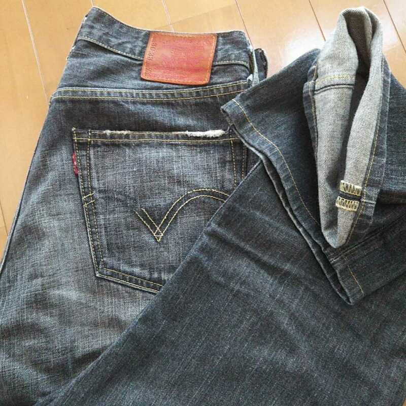 Levi'sリーバイス ５０３　Black　ジーンズ ”牛革パッチ”　ダメージ加工　３０