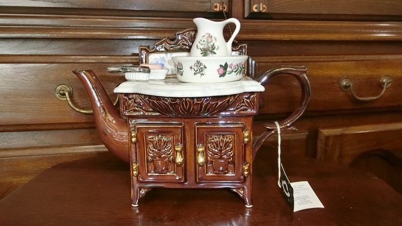 イギリス製 カーデュー デザイン ヴィクトリアン 洗面台 ティーポット 欠損あり：CARDEW DESIGN Victorian Washstand Teapot